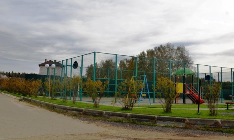 Апрель