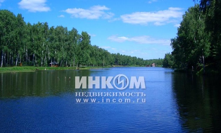 Красные пруды